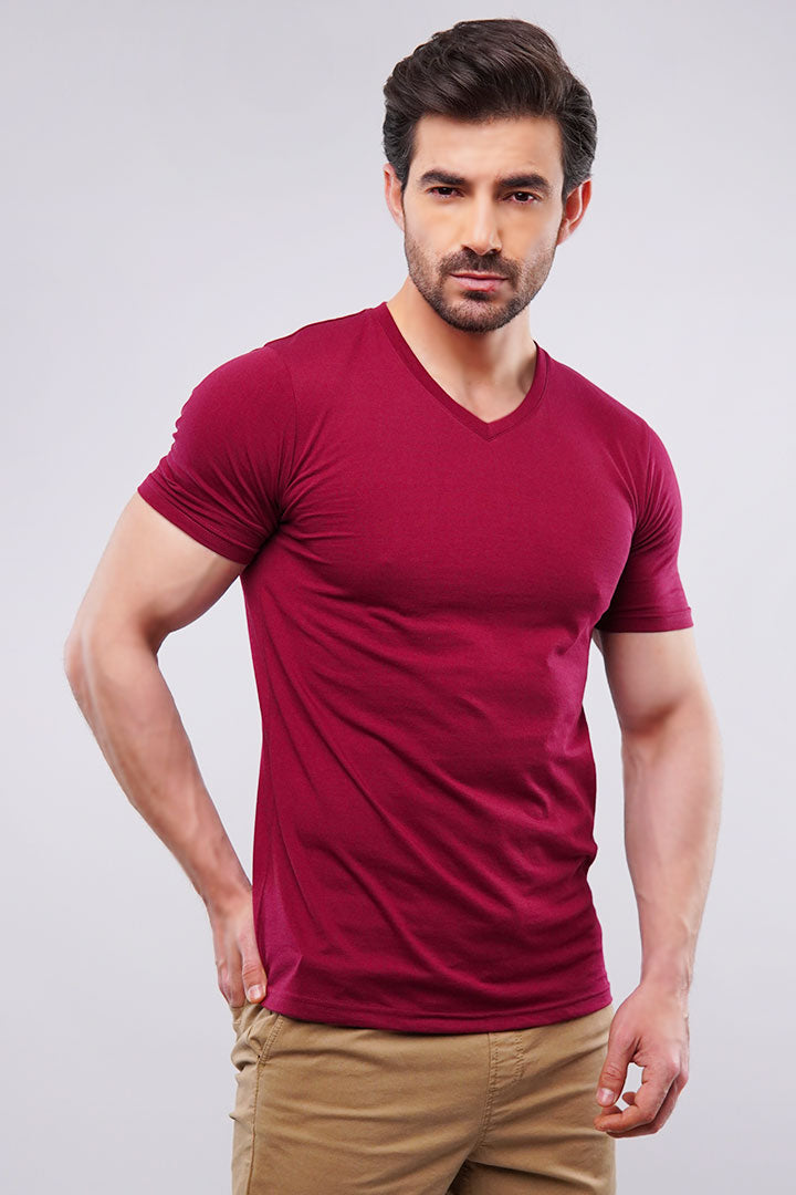 Sangria V-Neck T-shirt - Mendeez UAE 