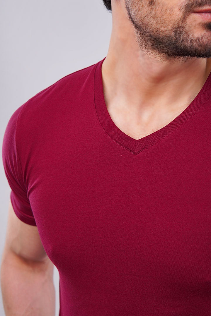 Sangria V-Neck T-shirt - Mendeez UAE 