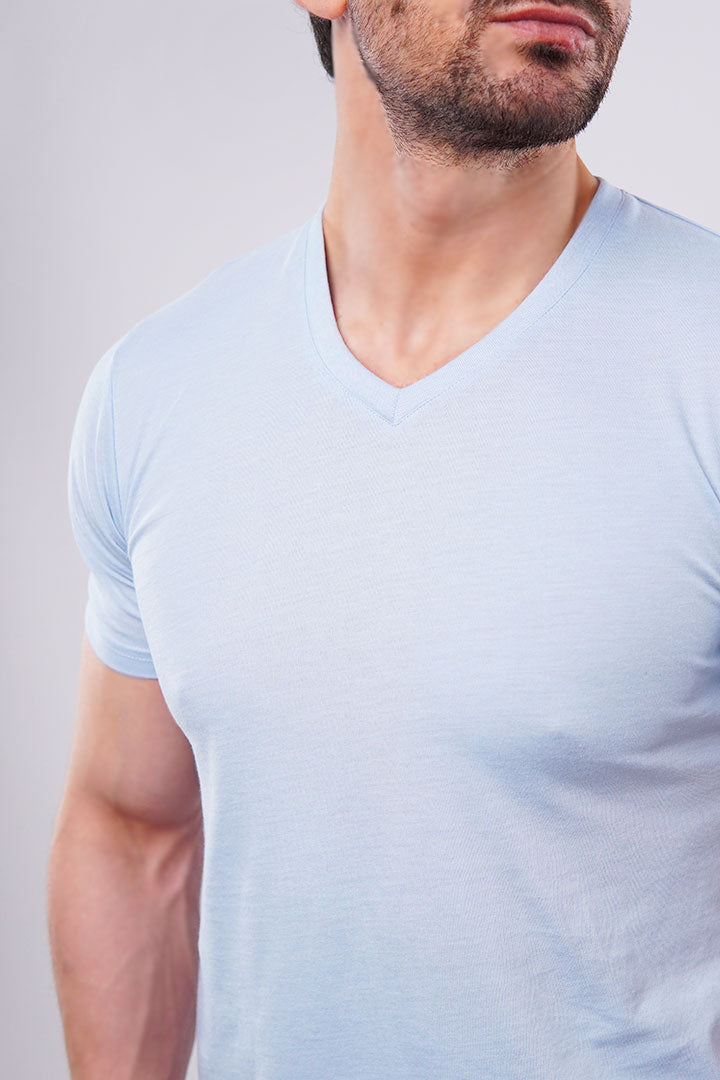 Icy V-Neck T-shirt - Mendeez UAE 