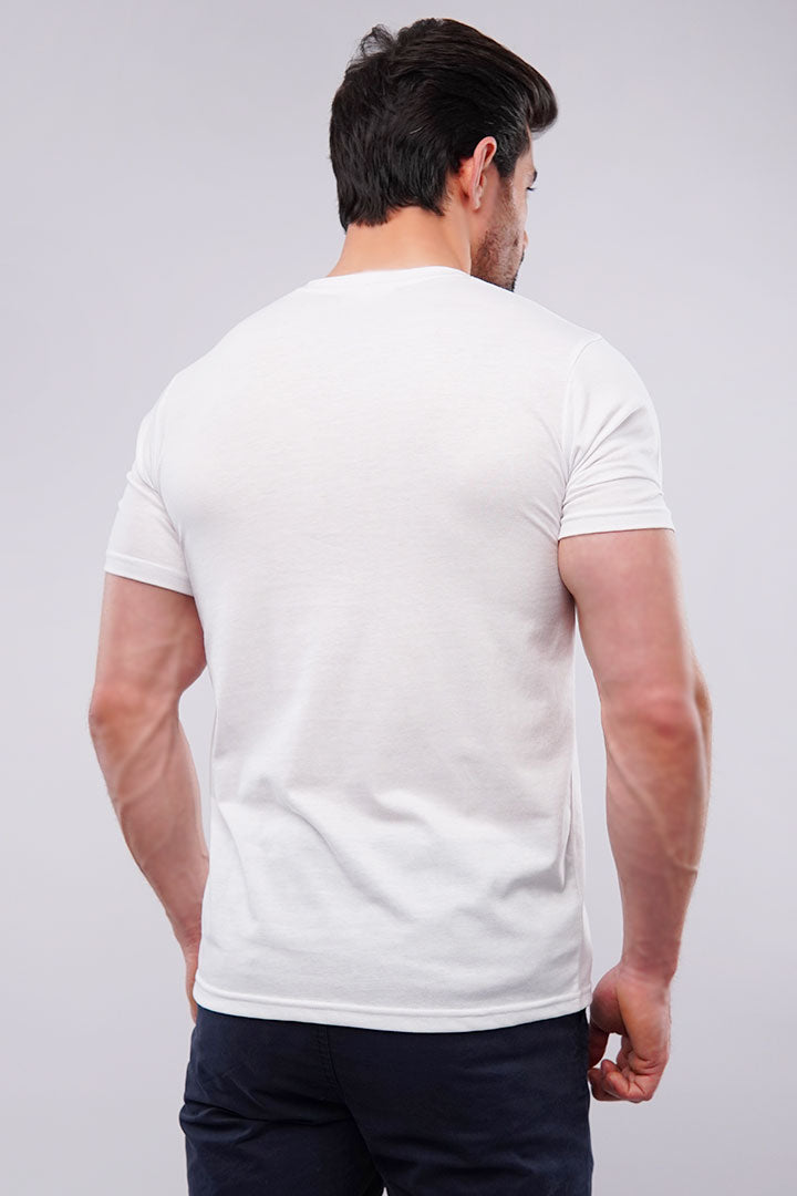 Snowy V-Neck T-shirt - Mendeez UAE 